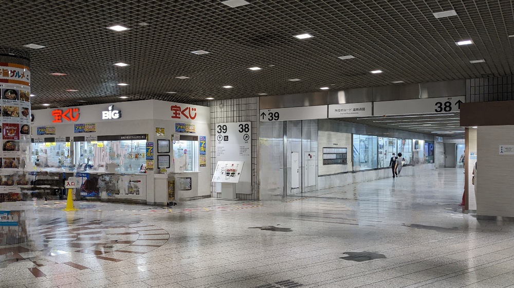 ミライなび川崎東口店へは市役所通りを直進