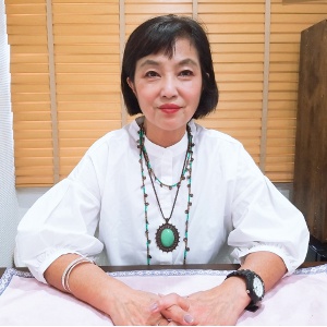 横浜元町のスピリチュアルカウンセリング＆占いサロン　ミライなび占い鑑定士三輪山亜子